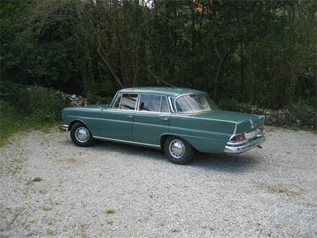 Mercedes 220 SB de F. Jose Pérez